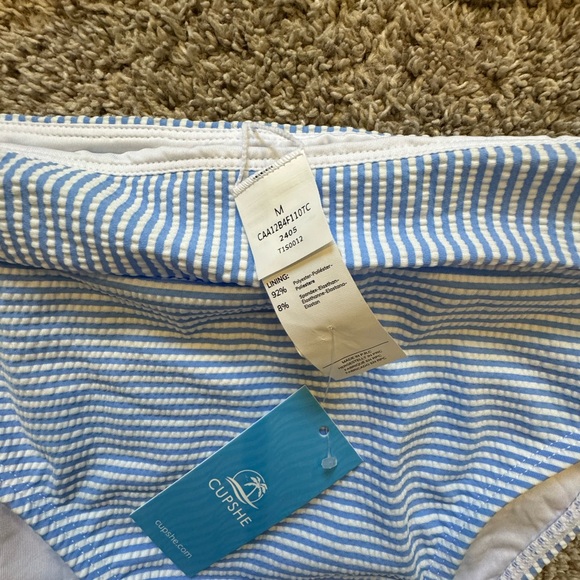 Women’s bikini - Picture 2 of 4